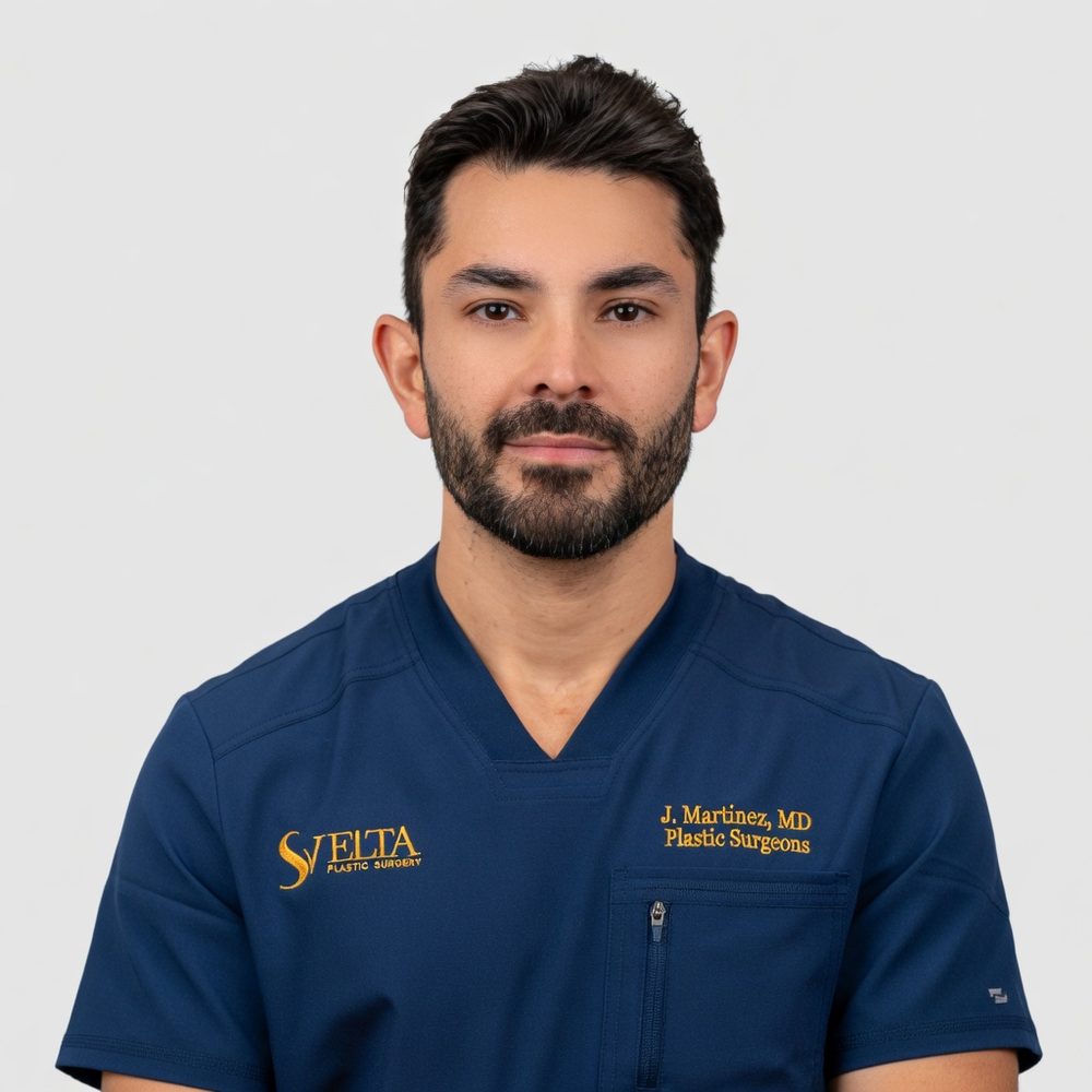 Dr. Amaury Martinez, plastic and reconstructive surgeon in Miami at Svelta Plastic Surgery